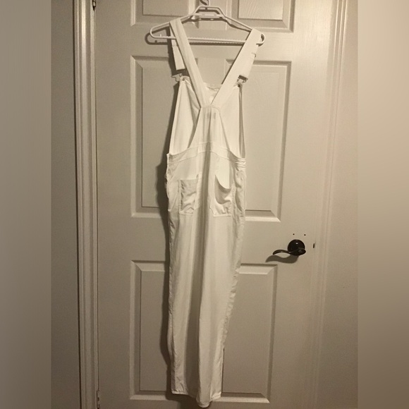 Aritzia Bibbed Overalls White - Picture 7 of 14